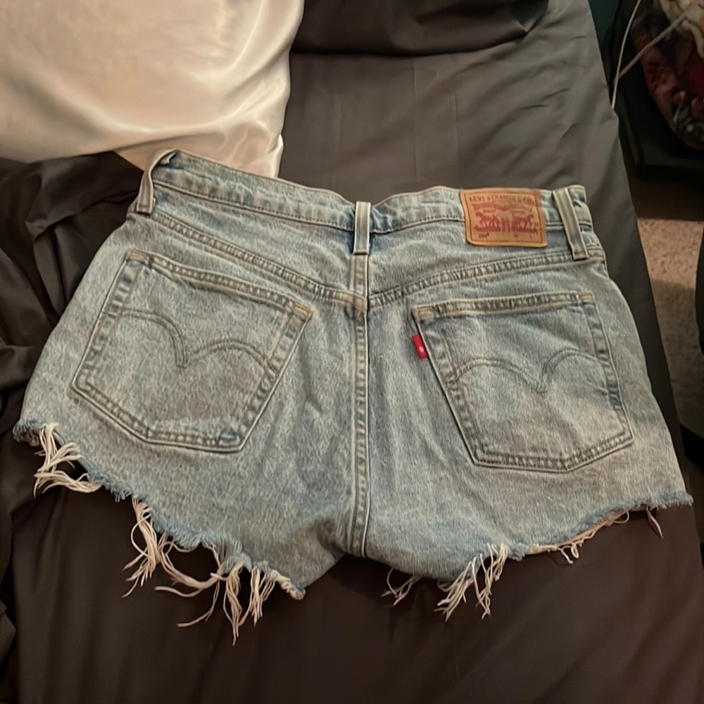 Women’s Levi shorts